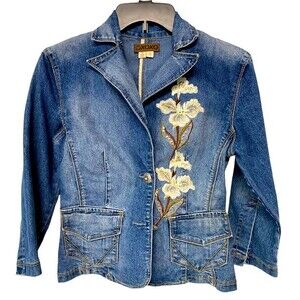 XOXO Young Girl’s Embroidered Jean Jacket